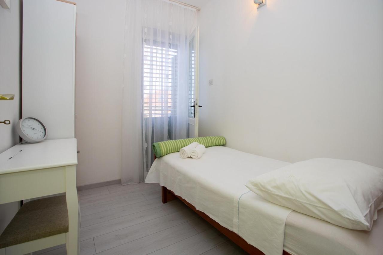 Apartment Nola Podgora Ngoại thất bức ảnh